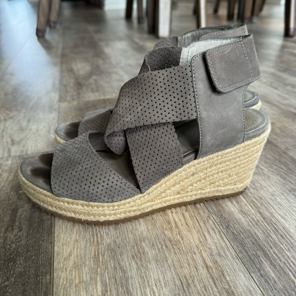 Eileen Fisher Willow 2 Platform Espadrille Sandals w/ Perforated Straps - Mauve - Picture 5 of 9